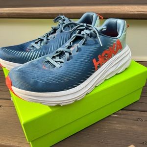 Men’s Hoka Rincon 3 sneakers- size 9.5